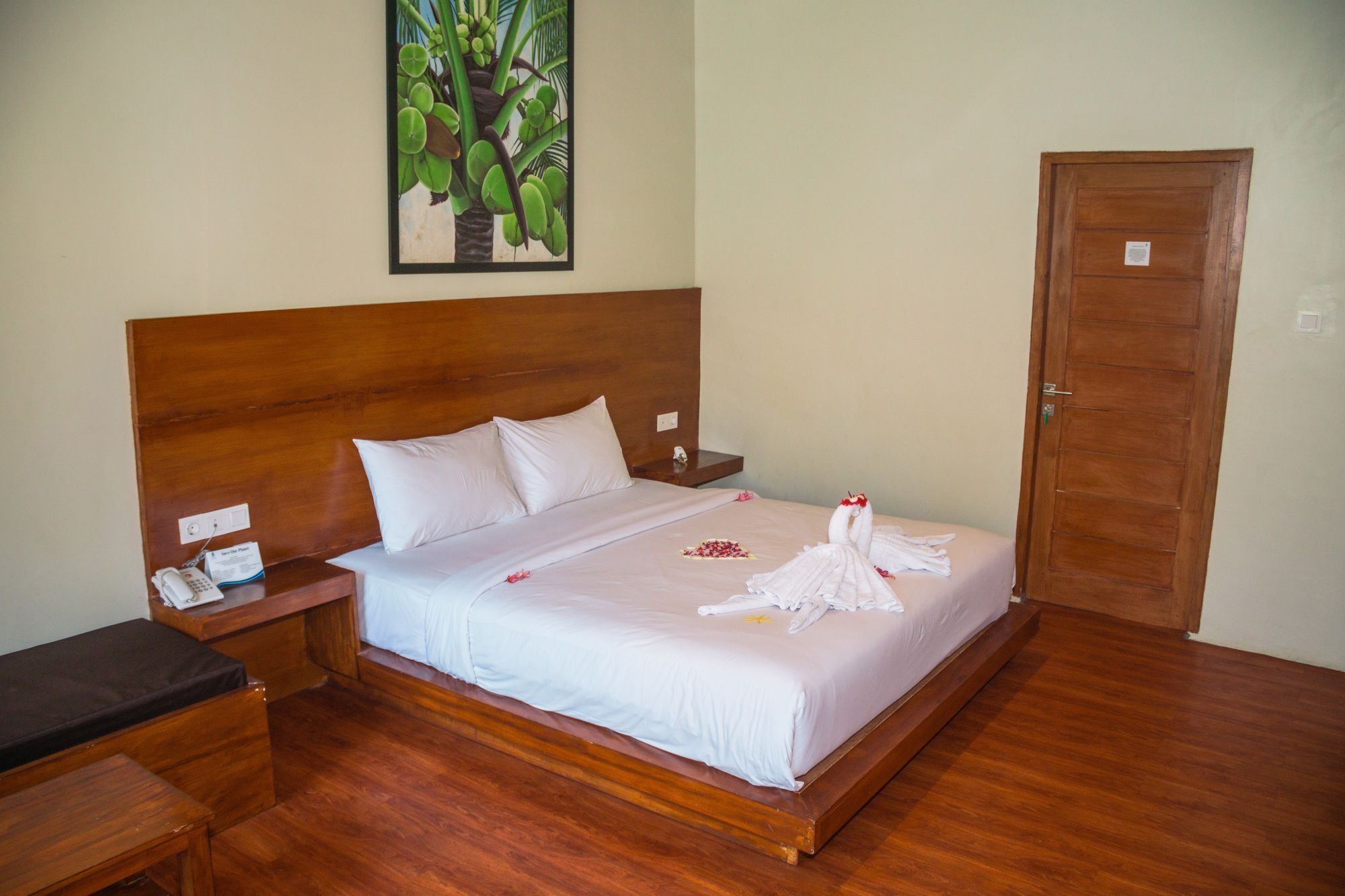 Gili One Resort Gili Trawangan Exterior photo